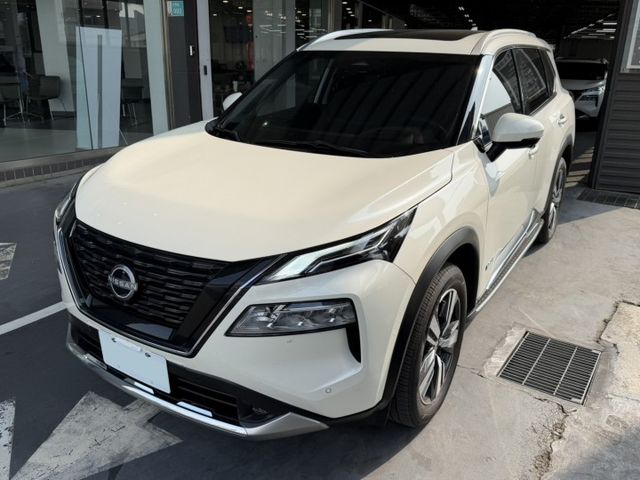 e-POWER 一手車 原鈑件 原廠保養 里程保證 新車保固中  第1張相片