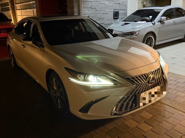 無事故 無泡水 定期保養 里程保證 內外漂亮 已認證 升級冷熱通風 記憶座椅  第1張相片