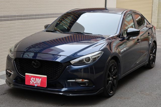 4D 2.0尊榮安全版 無事故 無泡水 原廠保養 里程保證 IKEY 定速 抬頭顯示器  第2張相片