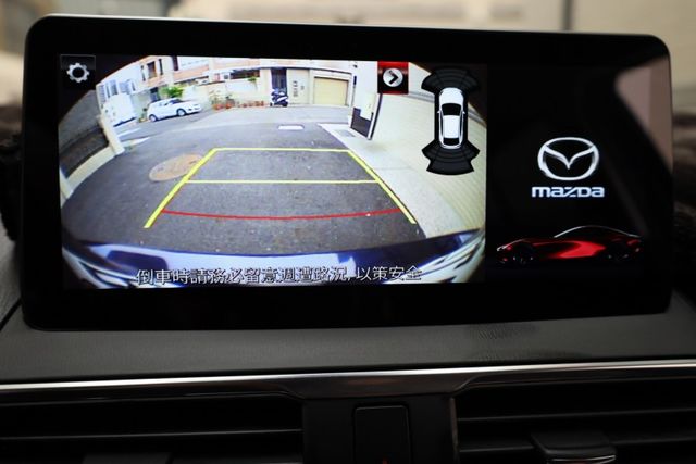 4D 2.0尊榮安全版 無事故 無泡水 原廠保養 里程保證 IKEY 定速 抬頭顯示器  第16張相片