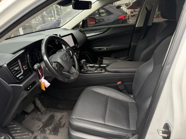 豪華版 原鈑件 原廠保養 里程保證 新車保固中 ACC IKEY 選配360環景  第6張相片