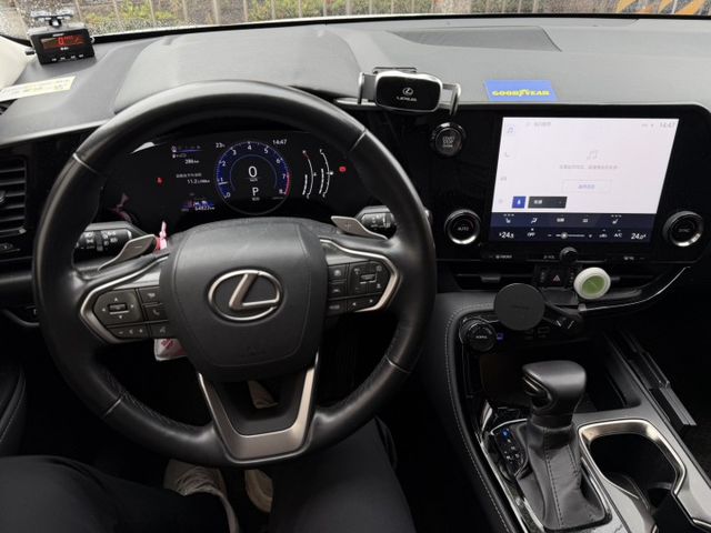 豪華版 原鈑件 原廠保養 里程保證 新車保固中 ACC IKEY 選配360環景  第8張相片