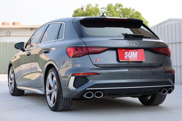 S3 Sportback 一手車 原鈑件 原廠保養 里程保證 內外漂亮如新  第5張相片
