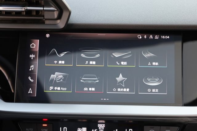 S3 Sportback 一手車 原鈑件 原廠保養 里程保證 內外漂亮如新  第16張相片