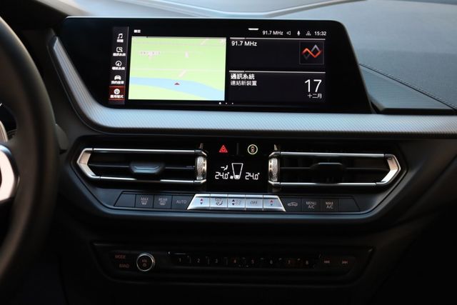 2-Series Gran Coupe M235i xDrive 原鈑件 跑六萬六 定期保養 里程保證  第15張相片