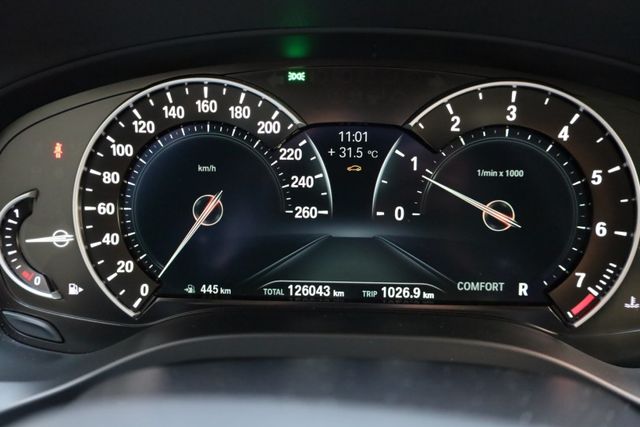 2019年式 xDrive30i豪華運動版 原鈑件 定期保養 里程保證 有5AT智慧跟車 IKEY 環景  第15張相片