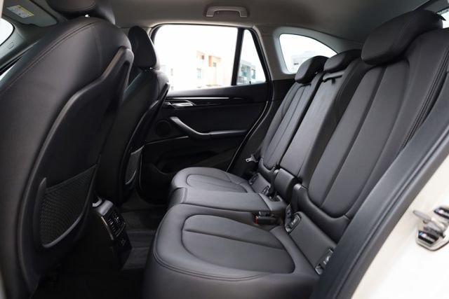 2020年式 僅跑七萬 定期保養 里程保證 跟車系統 車道偏移 M版方向盤 Carplay  第9張相片