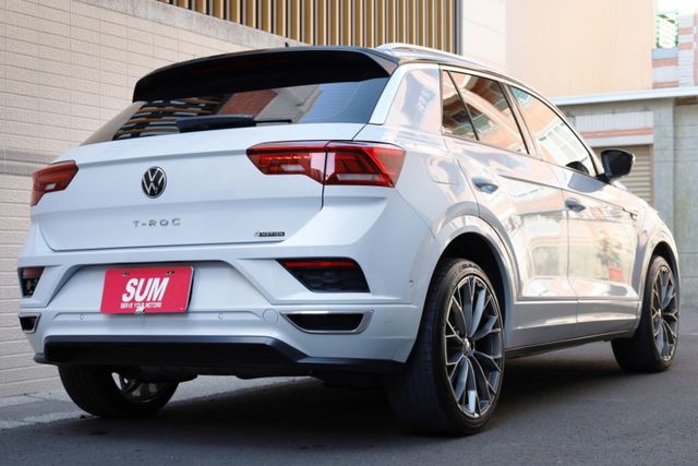 330 TSI R-Line Performance 一手車 跑七萬 原廠保養 里程保證  第6張相片