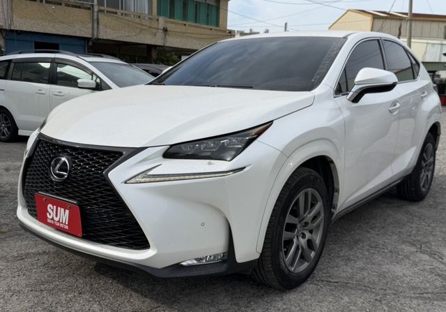 2017 Lexus Nx200t 豪華版 2.0渦輪 原鈑件 定期保養 里程保證  第1張相片
