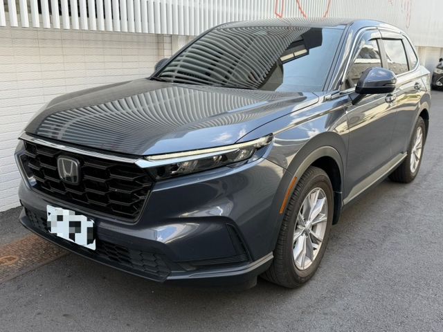2024年式 六代 僅跑兩萬七 一手車 原鈑件 原廠保養  新車保固中  第1張相片