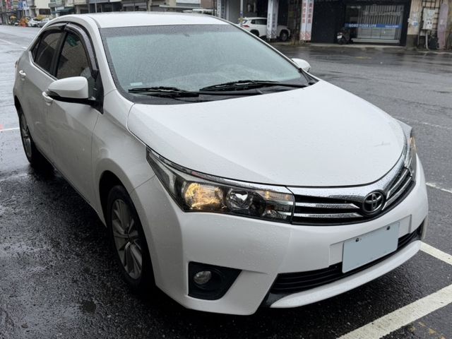 1.8經典版 一手車 無事故 無泡水 跑九萬四 定期保養 里程保證 定速 恆溫 電子手煞車  第5張相片