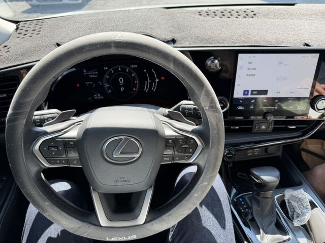 豪華版 一手車  無泡水 無事故 原廠保養 里程保證 新車保固中  第7張相片