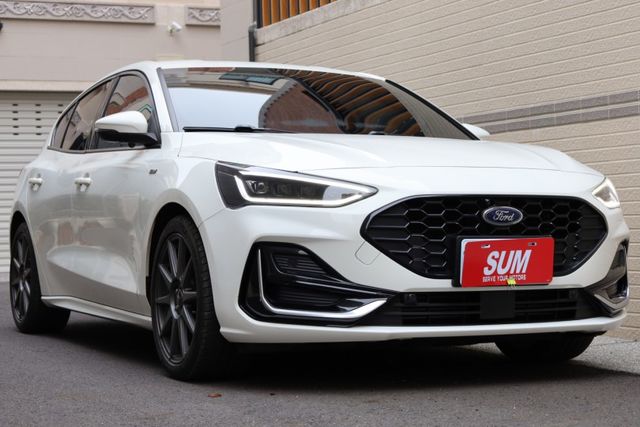 ST-Line Vignale 一手車 原鈑件  里程保證 摸門 抬顯 B&O音響  第4張相片