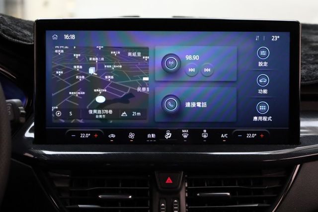 ST-Line Vignale 一手車 原鈑件  里程保證 摸門 抬顯 B&O音響  第15張相片