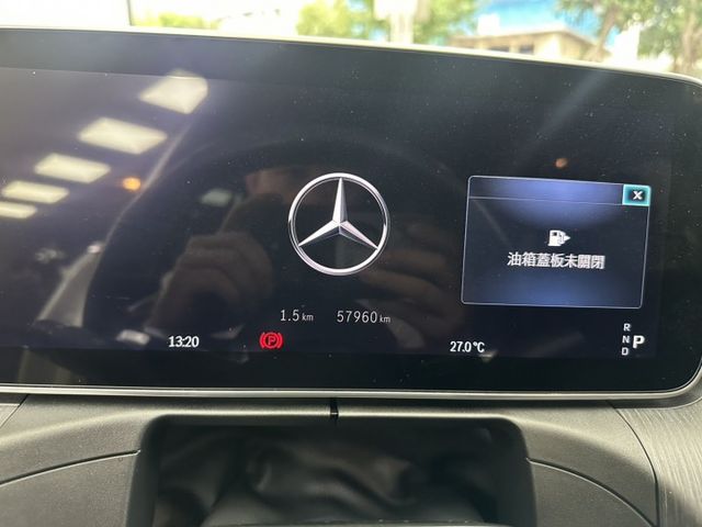 AMG 旅行式 總代理 一手車 原鈑件  定期保養 里程保證 23P跟車 360環景 盲點 摸門  第5張相片
