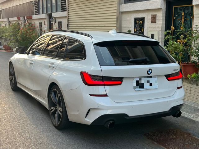 Touring 330i M Sport 總代理 原版件 定期保養 里程保證  第4張相片