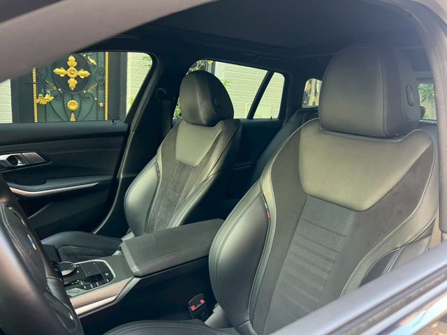 Touring 330i M Sport 總代理 原版件 定期保養 里程保證  第9張相片