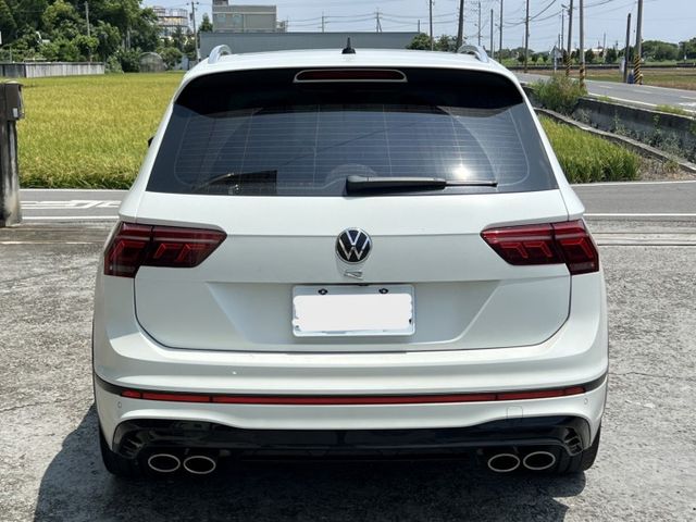 原鈑件 一手車 原廠保養 里程保證 新車保固中 360環景 HK音響 全景天窗 抬頭顯示器  第4張相片