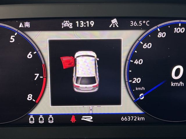 原鈑件 一手車 原廠保養 里程保證 新車保固中 360環景 HK音響 全景天窗 抬頭顯示器  第11張相片