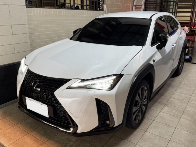F Sport Design 僅跑六千 一手車 原鈑件 原廠保養 新車保固中 全車鍍膜 升級環景 電子後視鏡  第1張相片