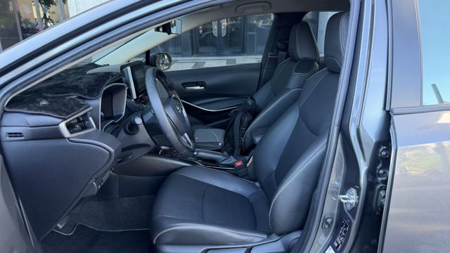 豪華+ 一手車 原鈑件 僅跑四萬八 定期保養 里程保證 IKEY摸門 ACC  第4張相片