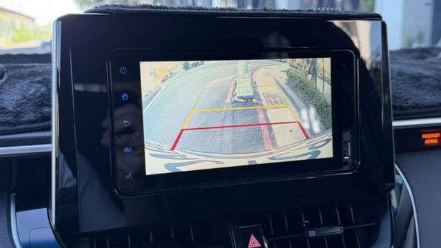 豪華+ 一手車 原鈑件 僅跑四萬八 定期保養 里程保證 IKEY摸門 ACC  第8張相片