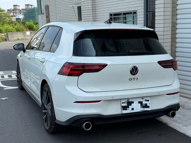 大P版 一手車 原鈑件 跑三萬八 原廠保養 里程保證 新車保固中  第3張相片