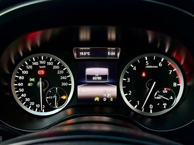 Q30風尚版 1.6T 一手車實跑6萬5里程保證 IKEY 環景攝影 ACC跟車 全景天窗 雙電動椅 換檔撥片  第11張相片