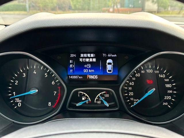 FOCUS 1.5T 一手車實跑14萬里程保證 定速巡航 換檔撥片 循跡防滑  第12張相片