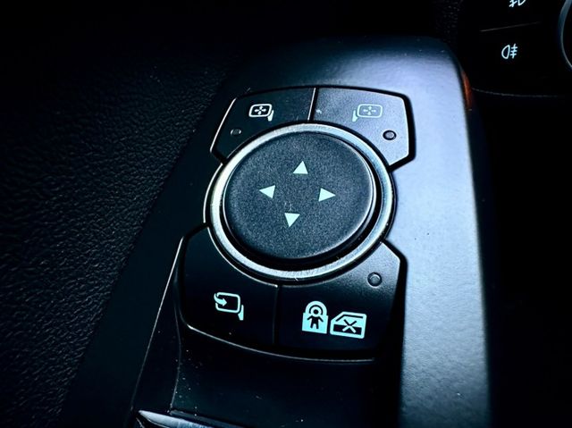 ECOBOOST 182時尚經典型 1.5渦輪 一手車實跑14萬8里程保證 IKEY 換檔撥片 定速巡航 倒車顯影 恆溫  第19張相片