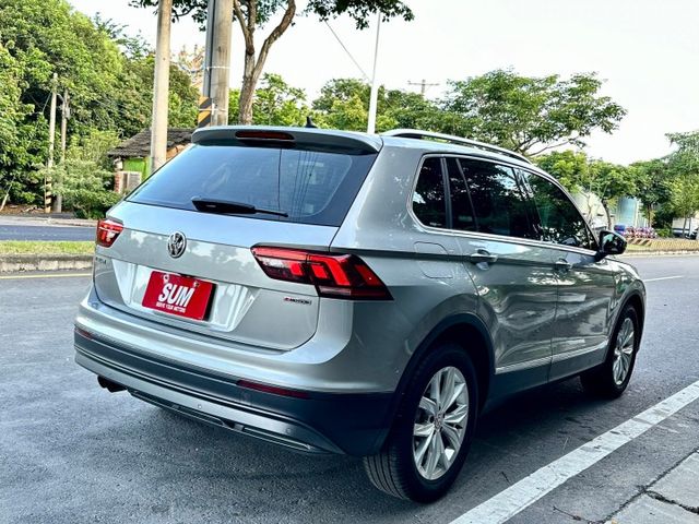 330 TSi 一手車實跑7萬3里程保證 ACC跟車 車道偏離警示 IKEY 環景攝影 電尾門 盲點偵測 自動停車輔助  第3張相片