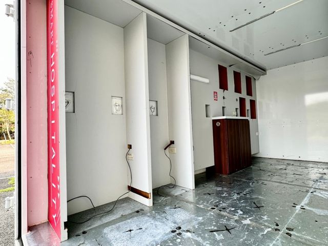 正5噸 14.5呎 揹箱 自排 一手車原廠紀錄只跑7千公里 里程保證 四向錄影鏡頭 全車如新  第18張相片
