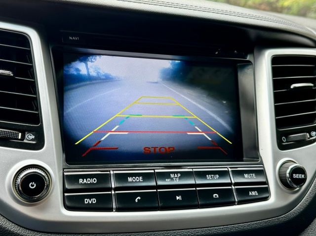 TUCSON 2.0汽油 尊貴型 一手車實跑11萬8里程保證 IKEY 定速巡航 駕駛座電動椅 全景天窗 原廠影音主機  第14張相片
