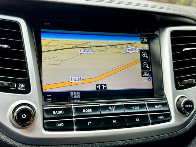 TUCSON 2.0汽油 尊貴型 一手車實跑11萬8里程保證 IKEY 定速巡航 駕駛座電動椅 全景天窗 原廠影音主機  第15張相片