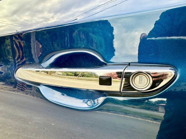 TUCSON 2.0汽油 尊貴型 一手車實跑11萬8里程保證 IKEY 定速巡航 駕駛座電動椅 全景天窗 原廠影音主機  第20張相片