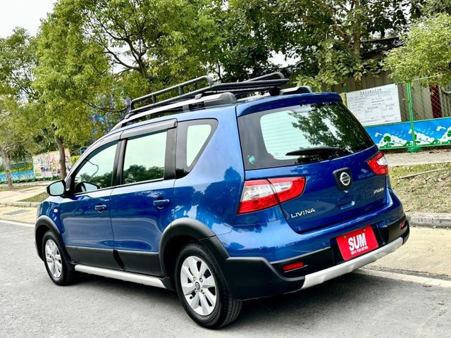 LIVINA 省油 大空間 一手車原廠紀錄實跑12萬里程保證 原廠影音 數位電視 倒車顯影 衛星導航 盲點 抬頭顯示器  第4張相片