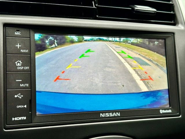 LIVINA 省油 大空間 一手車原廠紀錄實跑12萬里程保證 原廠影音 數位電視 倒車顯影 衛星導航 盲點 抬頭顯示器  第15張相片