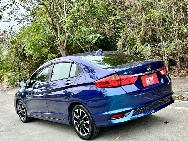 CITY 1.5 VTiS 一手車實跑10萬里程保證 定速巡航 換檔撥片 6安 原廠影音主機 倒車顯影 循跡防滑  第4張相片