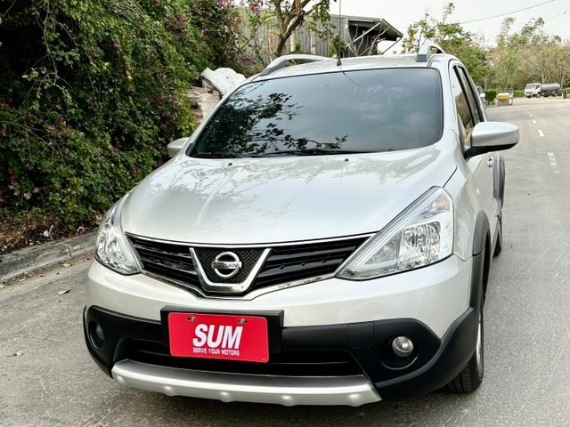 LIVINA 掀背大空間 一手車原廠紀錄實跑10萬里程保證  第1張相片