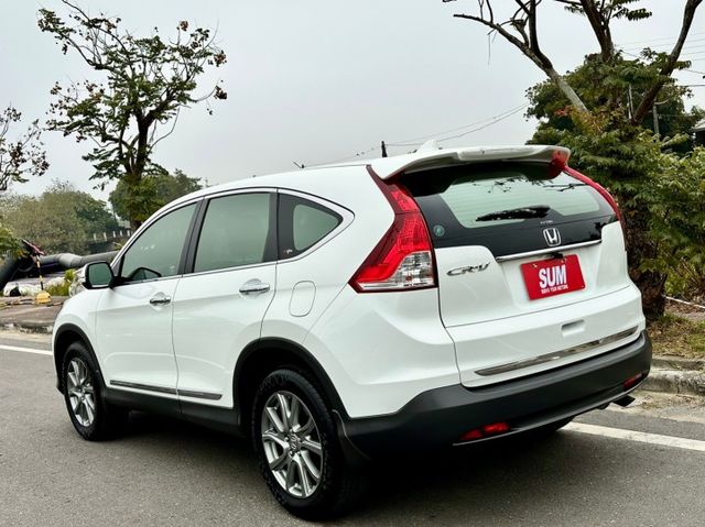 4.5代CRV 2.4 VTiS 一手車實跑9萬里程保證 定速巡航 換檔撥片 天窗 恆溫空調 影音主機 倒車顯影 抬顯  第4張相片