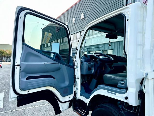 五期堅達 3噸半 已變更載重 10.5呎 自排 一手車原廠紀錄實跑14萬里程保證  第14張相片