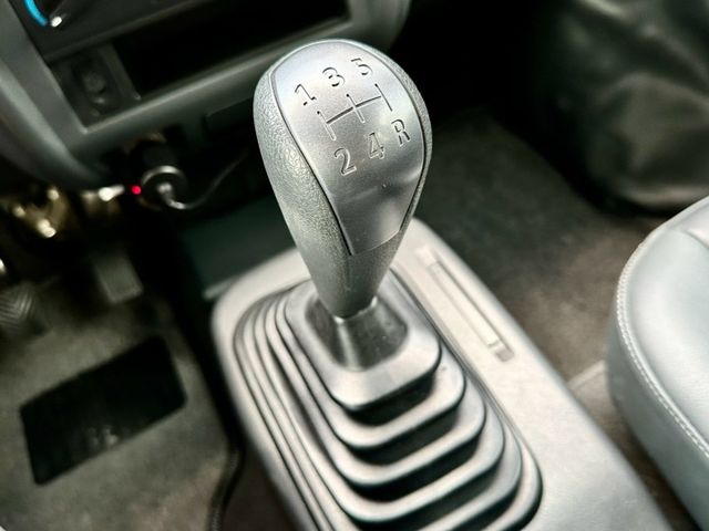 菱利A180 五人座 手排 一手車原廠紀錄實跑1萬9里程保證 盲點偵測 雙安 後座空調  第16張相片