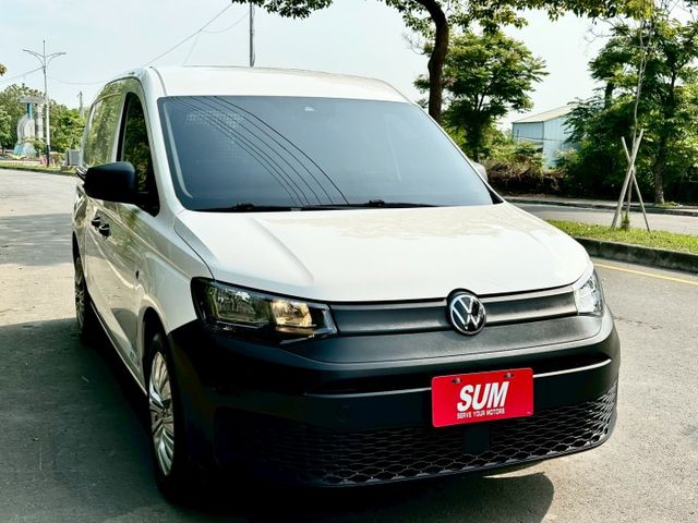 CADDY 1.5TSi 2人座貨車版 手排 一手車原廠紀錄實跑7萬4里程保證 原廠保固到2026.03  第2張相片