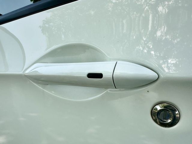 COLT PLUS 一手車原廠紀錄實跑7萬里程保證 IKEY 電動尾門 盲點偵測 數位儀表 定速巡航 恆溫空調 倒車顯影  第20張相片