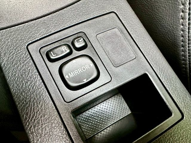 RAV4 2.4 日系進口休旅 一手車實跑14萬7里程保證 駕駛座電動椅 定速巡航 恆溫空調 前後駐車雷達  第18張相片