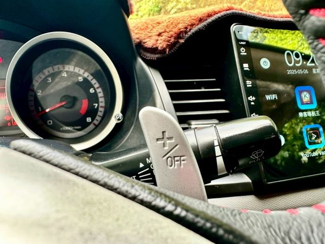 2.0 io版 一手車實跑14萬里程保證 定速巡航 換檔撥片 安卓影音主機 倒車顯影 恆溫空調 天窗 重低音 HID頭燈  第15張相片