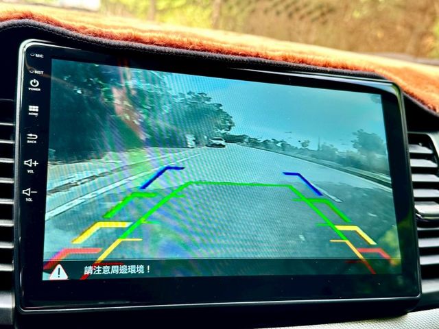 2.0 io版 一手車實跑14萬里程保證 定速巡航 換檔撥片 安卓影音主機 倒車顯影 恆溫空調 天窗 重低音 HID頭燈  第17張相片