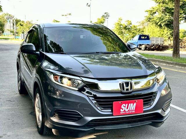 HRV1.8 VTiS 一手車實跑5萬8里程保證 IKEY 換檔撥片 定速巡航 安卓主機 倒車顯影 6安 循跡防滑  第2張相片