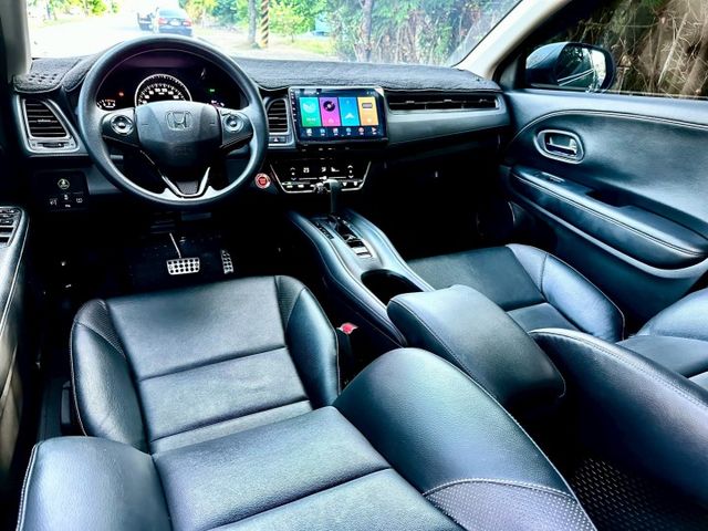 HRV1.8 VTiS 一手車實跑5萬8里程保證 IKEY 換檔撥片 定速巡航 安卓主機 倒車顯影 6安 循跡防滑  第8張相片