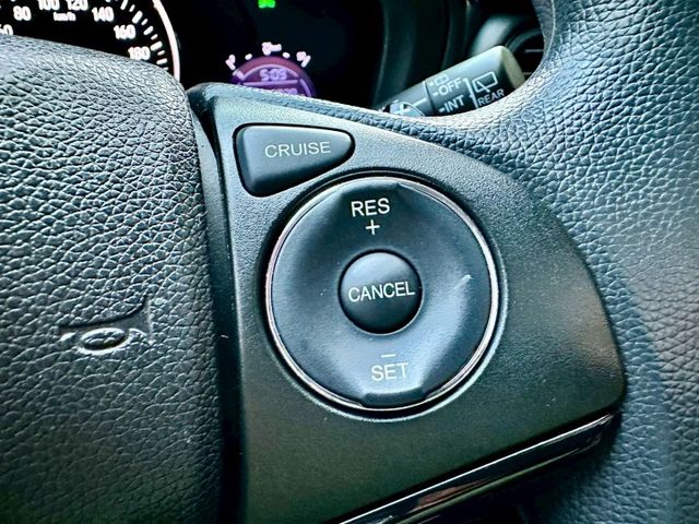 HRV1.8 VTiS 一手車實跑5萬8里程保證 IKEY 換檔撥片 定速巡航 安卓主機 倒車顯影 6安 循跡防滑  第12張相片